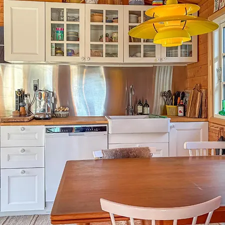 Gorgeous In With House A Panoramic View